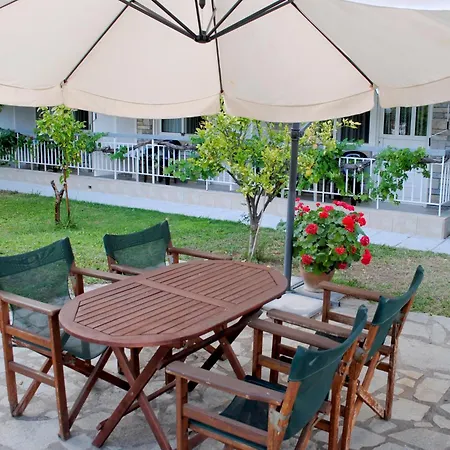 Artemis Apartman Dioniszíu-part