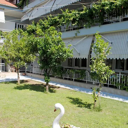 Artemis Dioniszíu-part