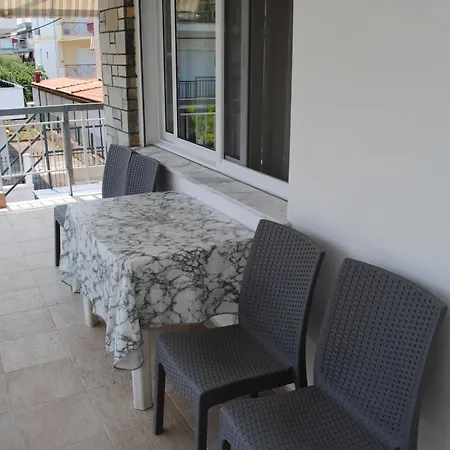 Artemis 公寓 *