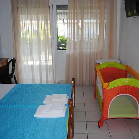 Artemis Apartament *