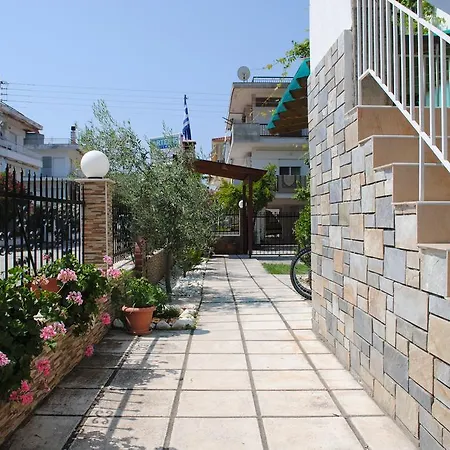 Artemis Apartment *