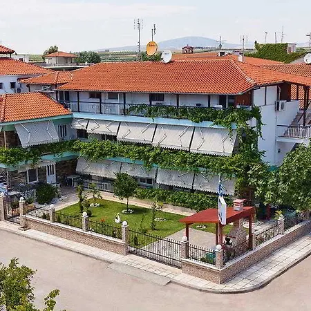 Artemis Apartment *