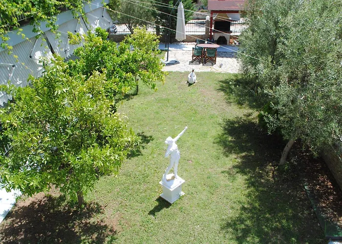 Artemis Apartament *